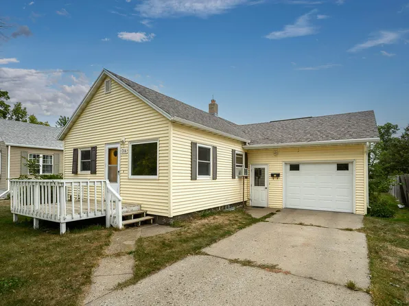 314 1st Ave NW, Hazen, ND 58545