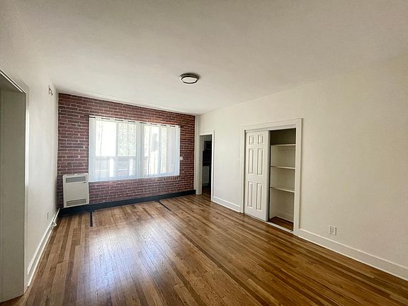3rd image of 233 N Kenmore Ave APT 102