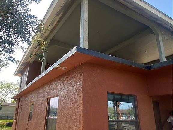 3rd image of 3716 Chuparosa St
