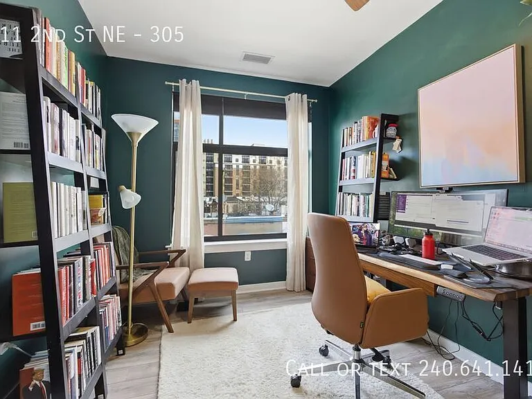 911 2nd St NE #305 — Photo 8