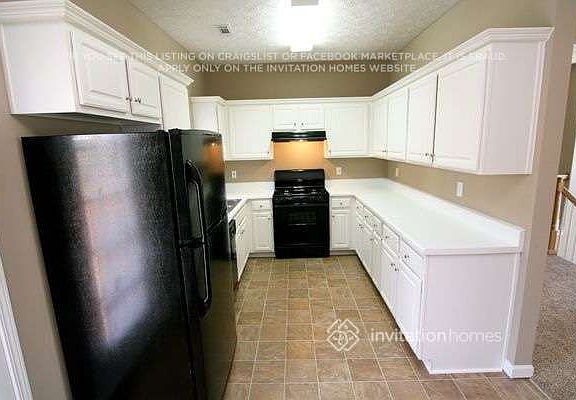 4th image of 4214 Reeshemah St