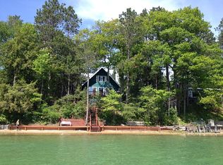 10516 N Twin Lake Rd NE, Mancelona, MI 49659