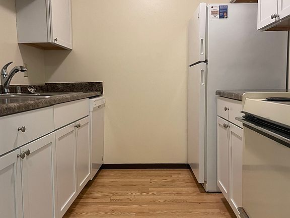3rd image of 2426 Chalet Gardens Ct #14657769