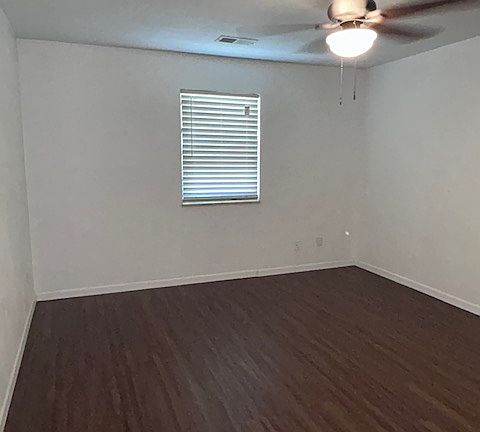 4th image of 661 N 39th St #661