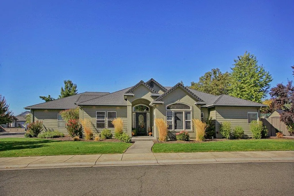 2863 Beebe Rd photo 1