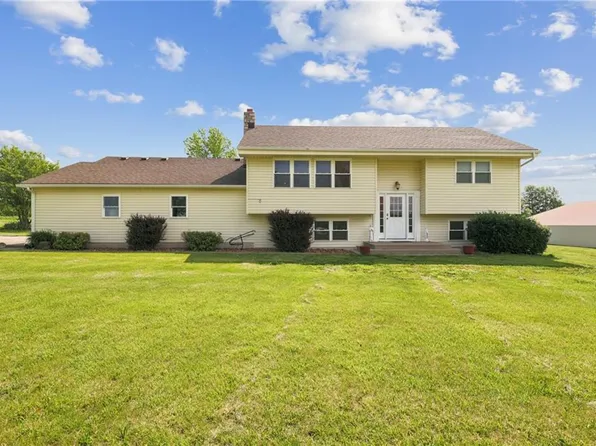 964 NW 1321st Rd, Odessa, MO 64076