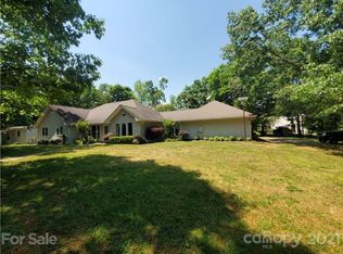 347 Woodview Dr, Rutherfordton, NC 28139