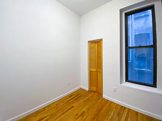 Rented by City Connections Realty | media 10