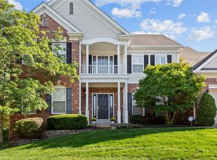 1944 Highland Forest Ct, Chesterfield, MO 63017