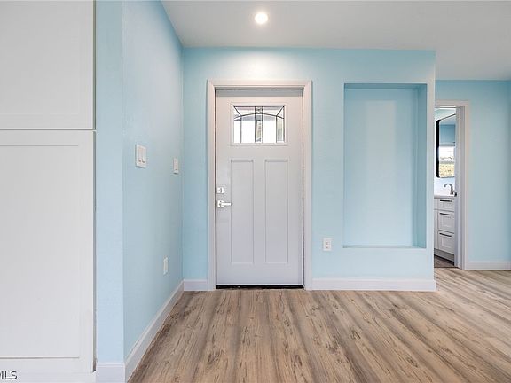 4th image of 6293 Park Rd