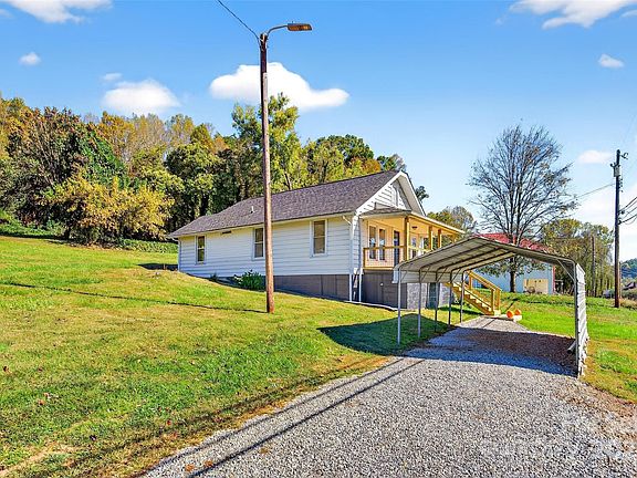 3rd image of 360 Old Catawba River Rd