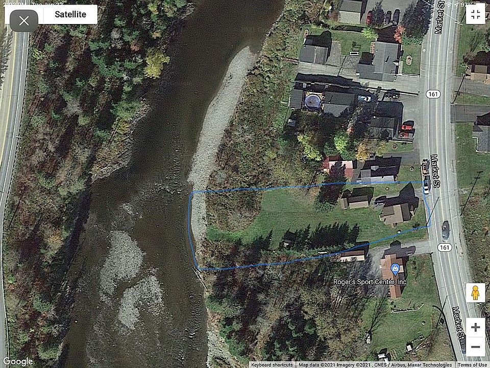 285 Market St, Fort Kent, ME 04743 Zillow