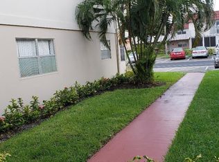 611 Saxony Park #M, Delray Beach, FL 33446