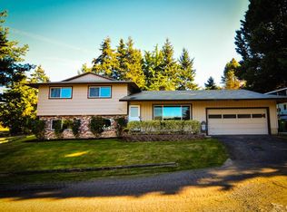 18630 SW Castle Dr, Beaverton, OR 97007