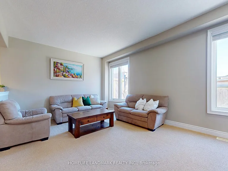73 Graihawk Dr — Photo 8