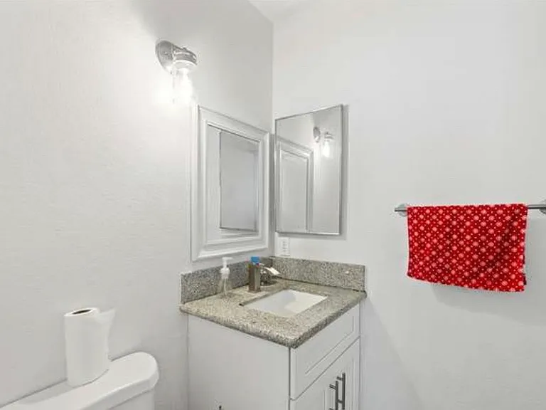 4842 Village Green Way — Photo 23