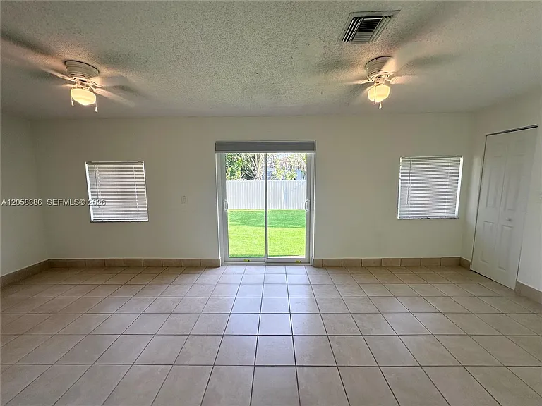 9540 SW 36th St #2 — Photo 7