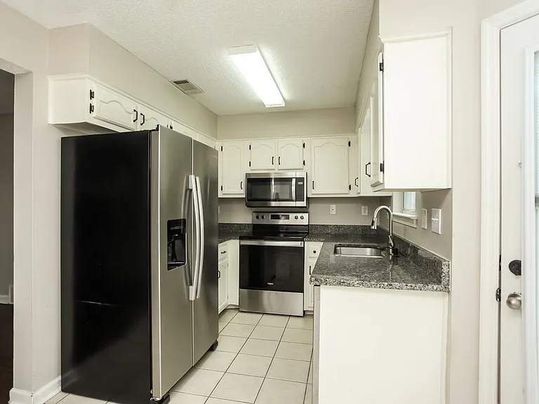 1271 Breezy Gate Dr — Photo 6