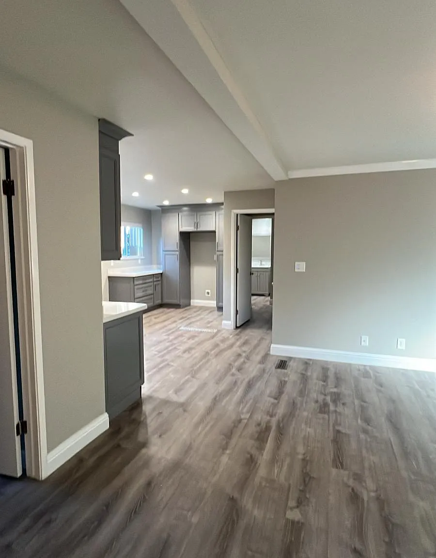 2 bed, 1000 sqft, $2,900 — Photo 4