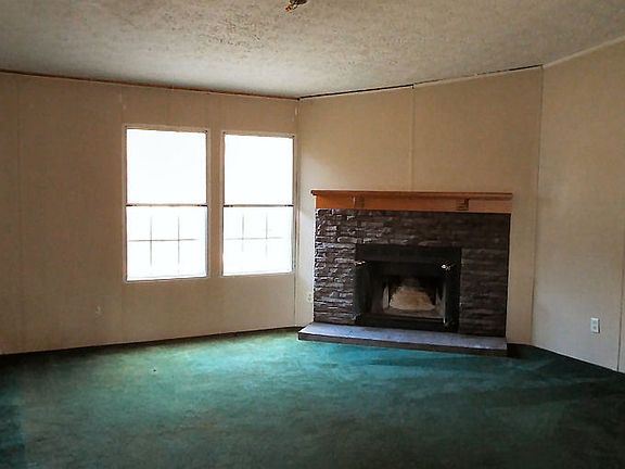 4th image of 16050 SE 108th Loop