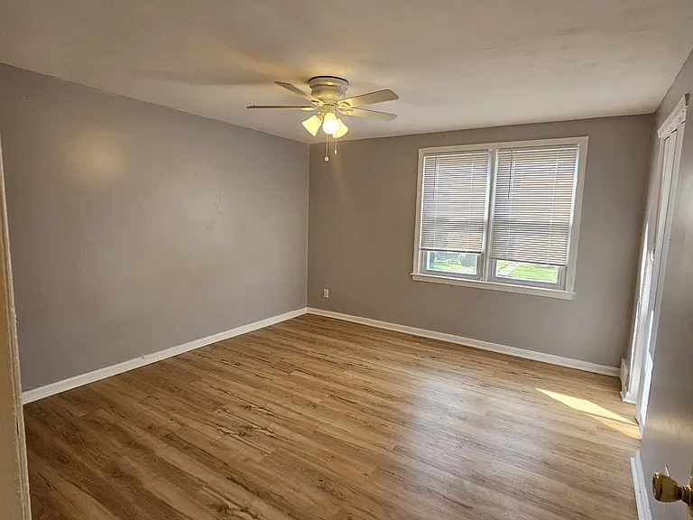 2029 Heather Rd — Photo 8