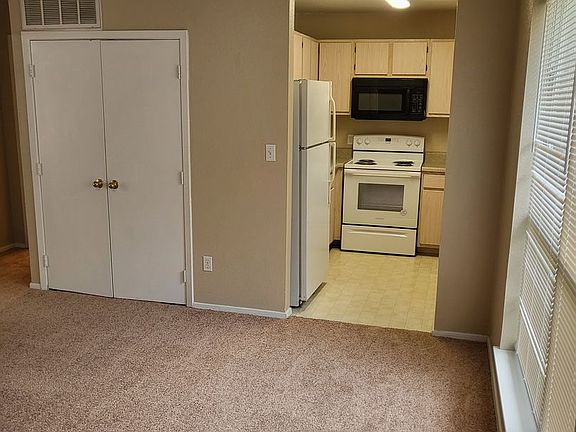5th image of 229 Kerby St APT C
