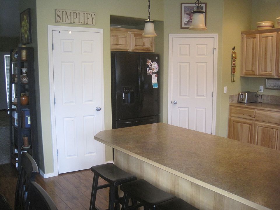 2 Pantries