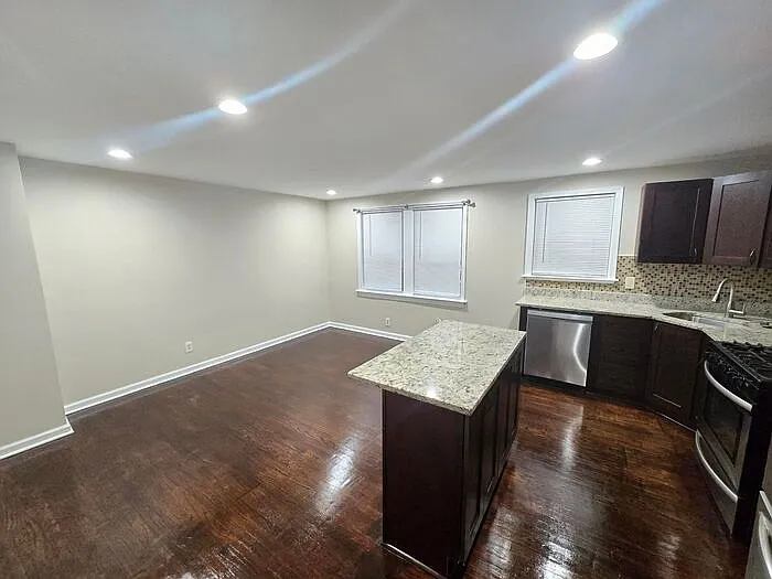 3800 Erdman Ave — Photo 1