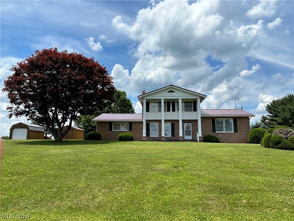 1st image of 43023 Luray Dr