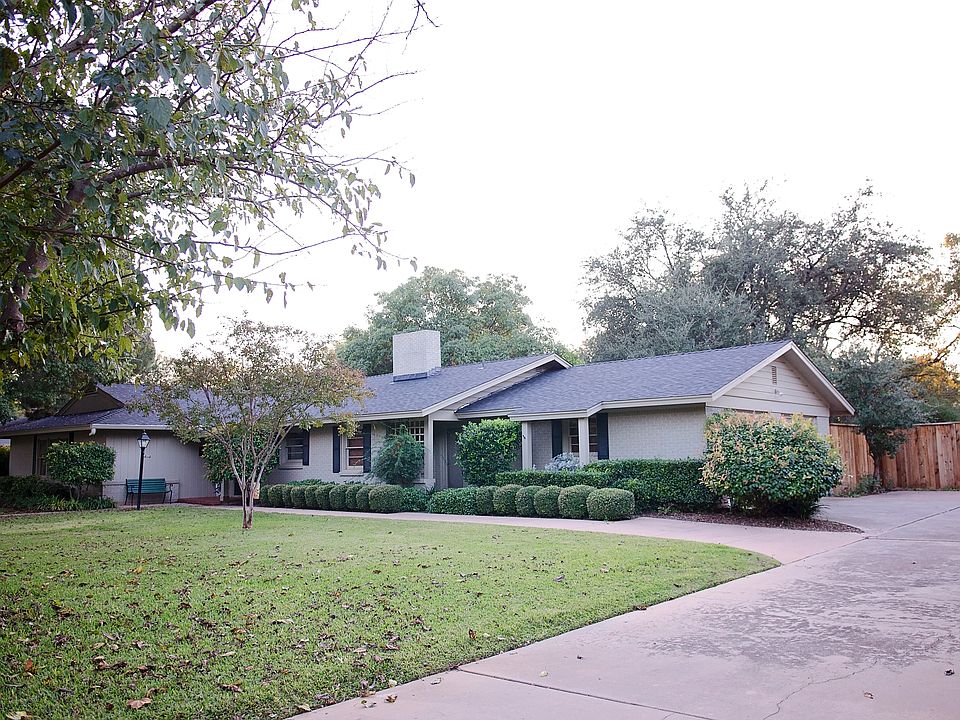1st image of 1474 Woodland Trl