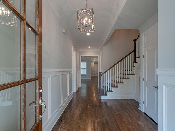 4th image of 640 Jasper Ave #1871
