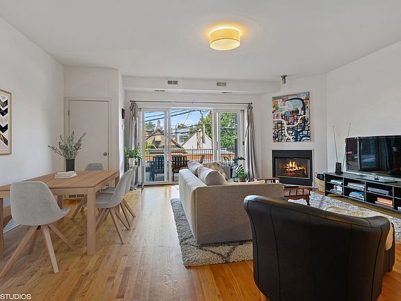 3rd image of 2158 W Grand Ave Unit 205