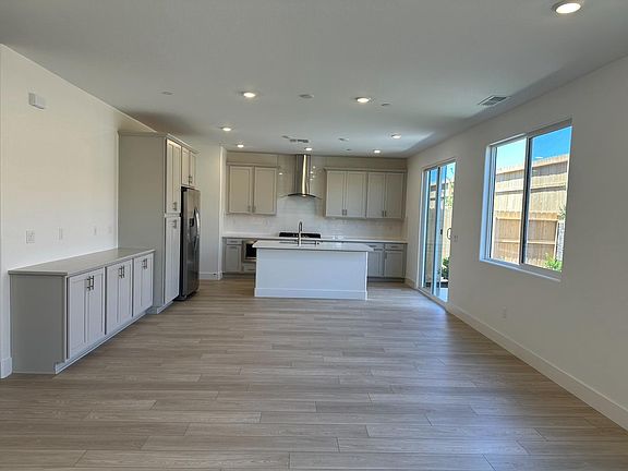 2nd image of 3486 Williamson Dr