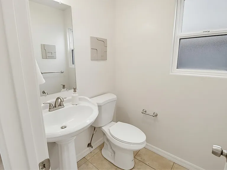 1774 Elm Ave — Photo 22