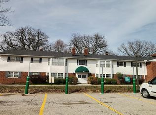 2948 Pease Dr #A201, Rocky River, OH
