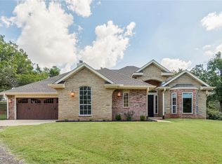 2351 E Lakewood Dr, Guthrie, OK 73044