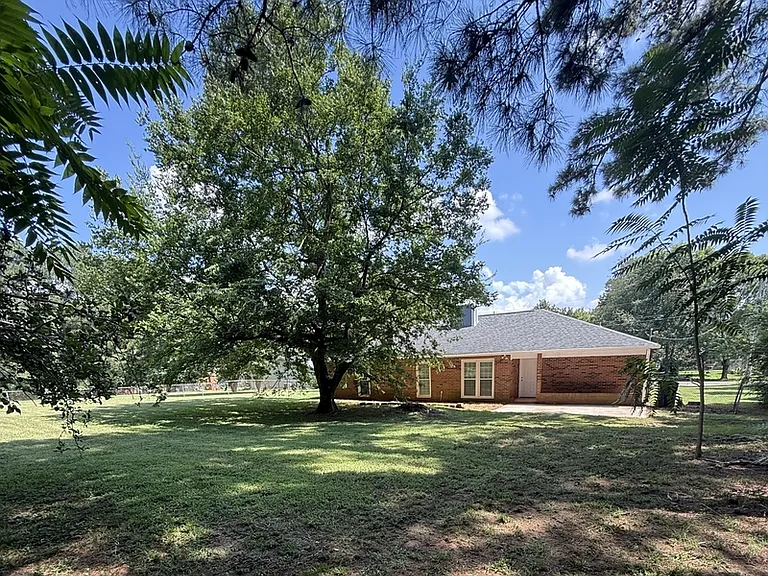 111 Scarlet Oak Cir — Photo 17