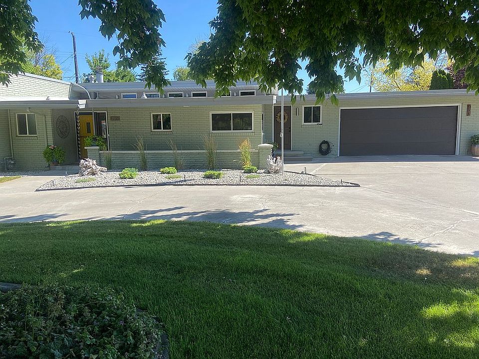2nd image of 733 Greenwood Dr