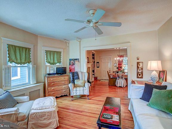 5th image of 124 Archwood Ave