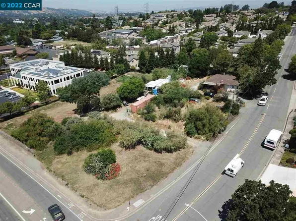 5060 Milano Way, Martinez, CA 94553
