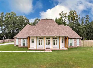 4567 Hidden Pointe Dr, Jackson, LA 70748