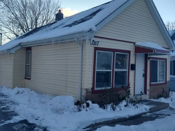 1917 Honore Ave, North Chicago, IL 60064