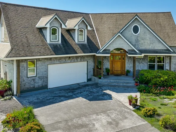 388 Ridge Ct, Manzanita, OR 97130