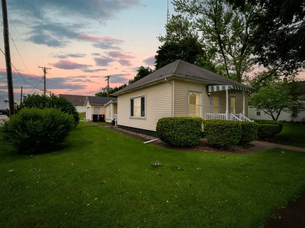 114 W Topeka St, Toluca, IL 61369