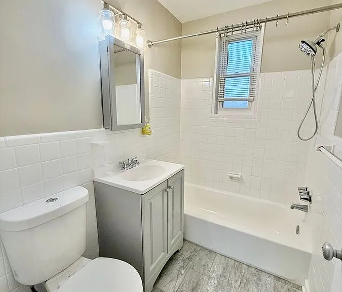 4407 2nd St NE #2 — Photo 13