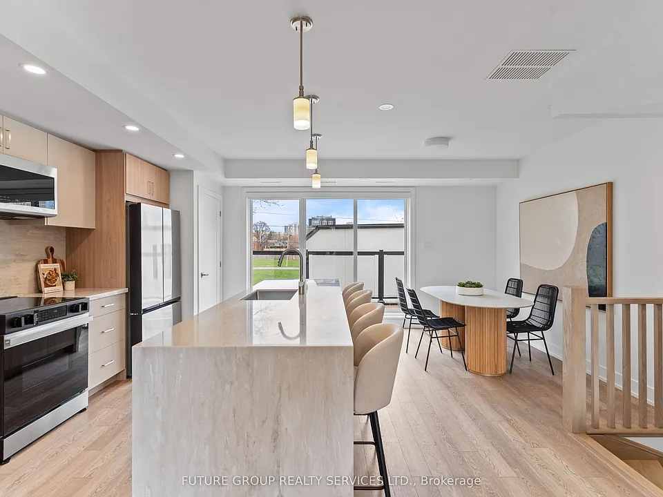 15 Acorn Ave #3