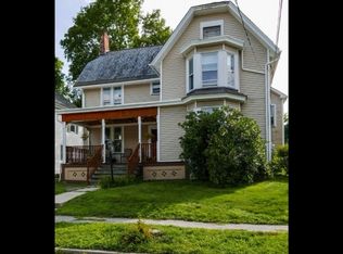 8 Elm St, Newton, NJ 07860