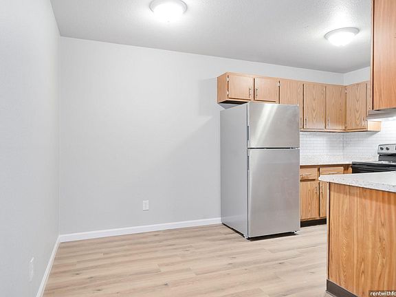 3rd image of 200 Southtowne Dr #314