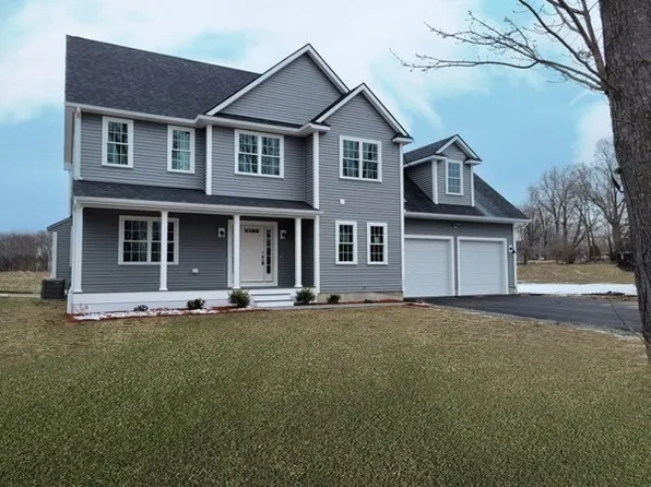 125 Cross St, Lunenburg, MA 01462