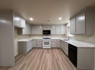 509 Davis Dr, Athens, TX 75751